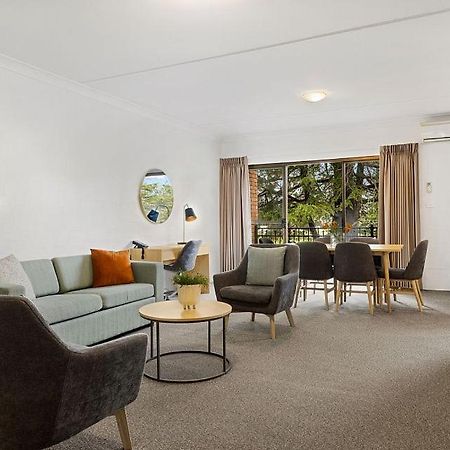 Oxley Court Serviced Apartments Canberra Exteriér fotografie