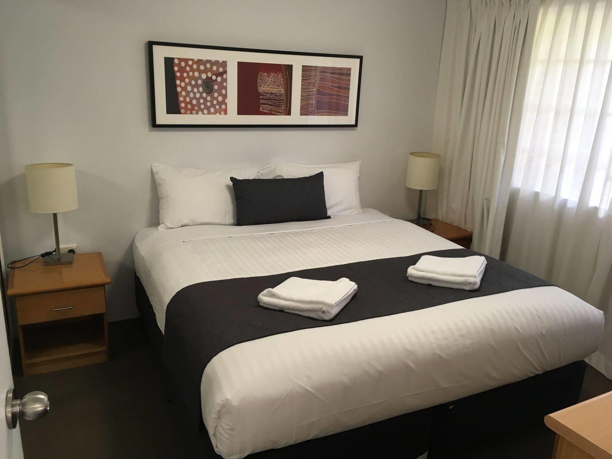 Oxley Court Serviced Apartments Canberra Exteriér fotografie